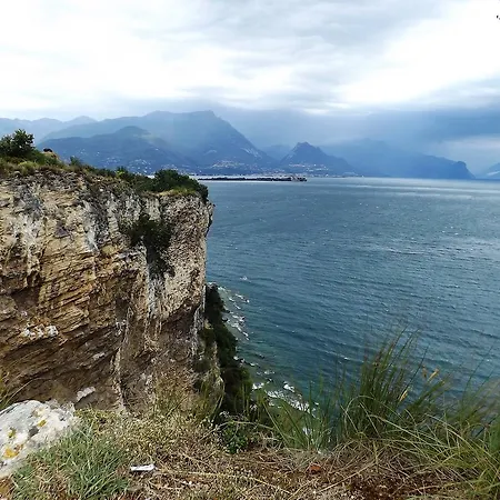 Al Lago C.r.b N18 Manerba D/g Apart-hotel