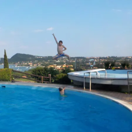 Apart-hotel Al Lago C.r.b N18 Manerba D/g Manerba del Garda