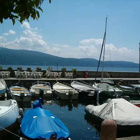 Al Lago C.r.b N18 Manerba D/g شقة فندقية مانربا ديل جاردا